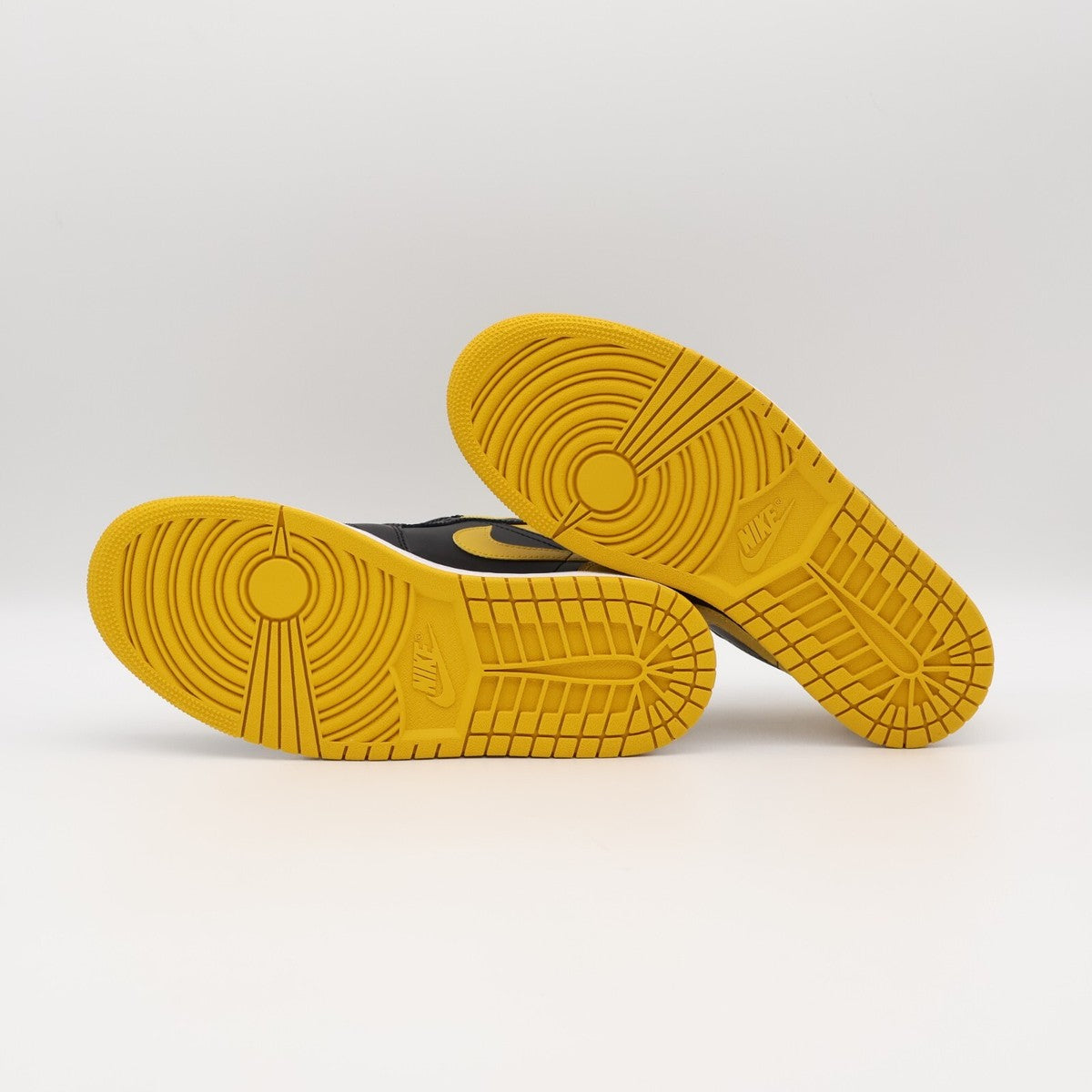 Nike Air Jordan 1 "Yellow Ochre"
