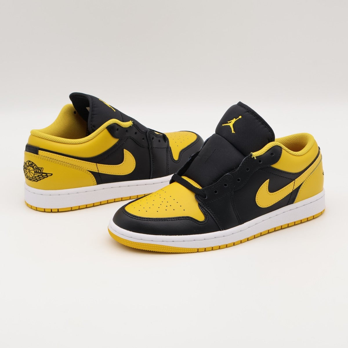Nike Air Jordan 1 "Yellow Ochre"